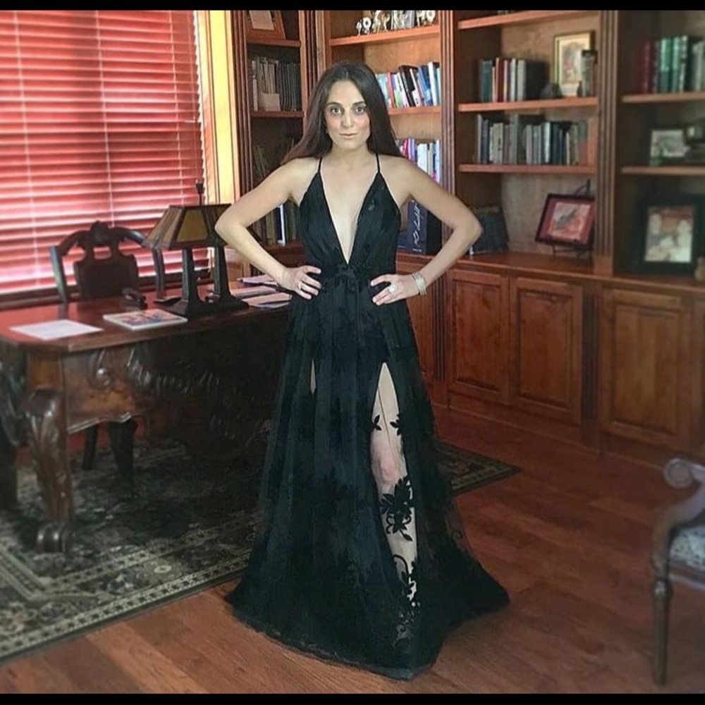 Back lace and velvet embroidered dress
